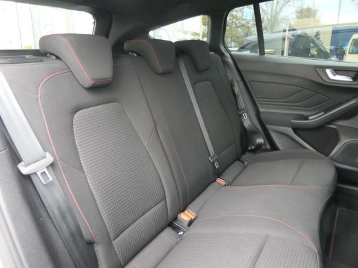 Ford Focus 1.0 EcoBoost 155pk Automaat Hybrid ST Line | Winterpack | Trekhaak | Camera | Adaptive Cruise | B... ActivLease financial lease