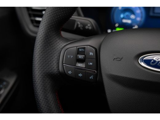 Ford Kuga 2.5 PHEV ST-Line | Black-pack | Wegklap Trekhaak | Winter-pack | 20 Inch velgen | Camera | Standk... ActivLease financial lease