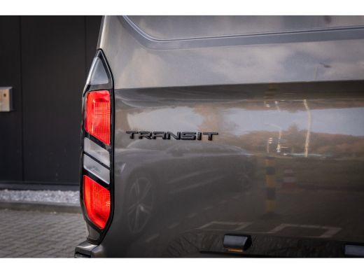 Ford Transit Custom 320 2.0 TDCI L2H1 Limited | Nieuw model | Full LED | Trekhaak | Camera | Stoelverwarming | Bijrij... ActivLease financial lease