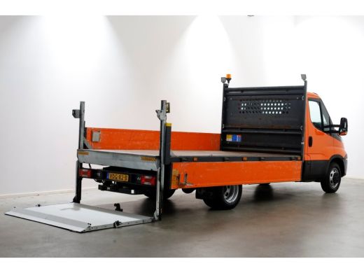 Iveco Daily 35C14 136pk Open Laadbak met laadklep en trekhaak 3500kg 10-2019 ActivLease financial lease