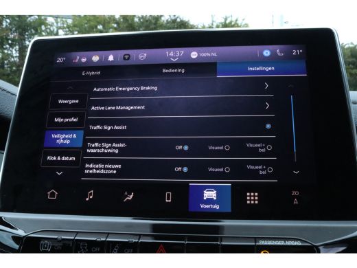 Jeep Compass 4xe 240 Plug-in Hybrid Electric Upland | Adaptieve Cruise | Stoel+Stuurverwarming | Camera | Keyl... ActivLease financial lease