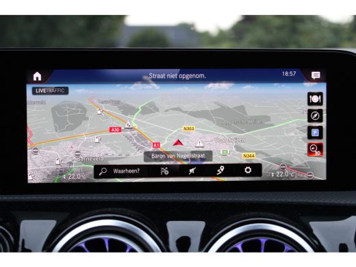 Mercedes-Benz A-Klasse 250 e Business PHEV AMG ORG NL PANO SFEER MATRIX LED 116000KM!!! ActivLease financial lease