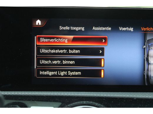 Mercedes-Benz A-Klasse 250 e Business PHEV AMG ORG NL PANO SFEER MATRIX LED 116000KM!!! ActivLease financial lease