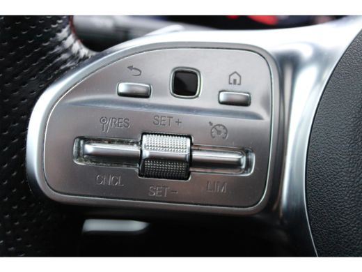 Mercedes-Benz A-Klasse 250 e Business PHEV AMG ORG NL PANO SFEER MATRIX LED 116000KM!!! ActivLease financial lease