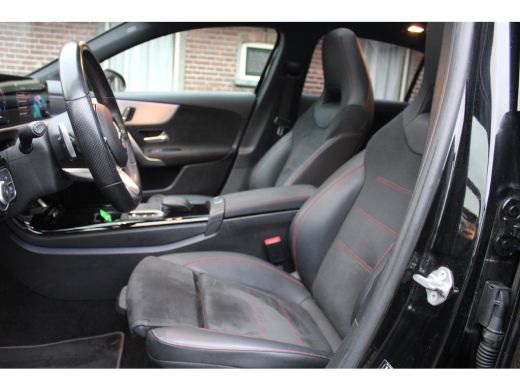 Mercedes-Benz A-Klasse 250 e Business PHEV AMG ORG NL PANO SFEER MATRIX LED 116000KM!!! ActivLease financial lease