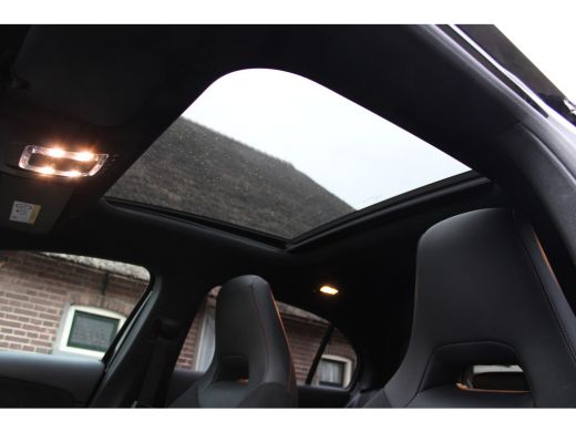 Mercedes-Benz A-Klasse 250 e Business PHEV AMG ORG NL PANO SFEER MATRIX LED 116000KM!!! ActivLease financial lease