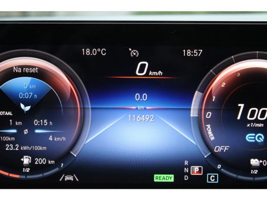 Mercedes-Benz A-Klasse 250 e Business PHEV AMG ORG NL PANO SFEER MATRIX LED 116000KM!!! ActivLease financial lease