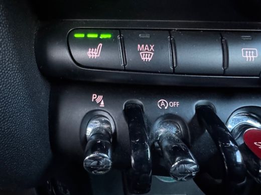 Mini Cooper S Cabrio 2.0 Cooper S 192Pk JCW AUTOMAAT XENON UNION JACK NAVI ECC 96000KM!!! ActivLease financial lease