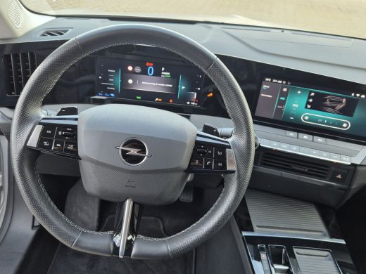 Opel Astra Sports Tourer 1.6 TURBO 180PK HYBRID | AUTOMAAT | Parkeersensoren rondom | Adaptieve cruise contr... ActivLease financial lease