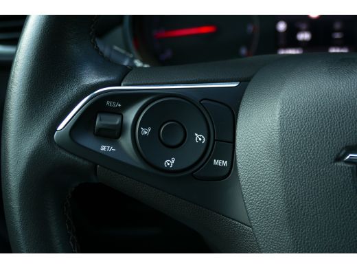 Opel Crossland 1.2 TURBO 110PK ULTIMATE / NAVI / ALCANTARA / LED / PDC / CLIMA / 17"LMV / CAMERA / AGR / KEYLESS... ActivLease financial lease