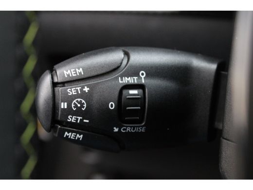 Peugeot 2008 1.2 PureTech GT-Line | Navigatie | Camera | Panorama/schuifdak | Stoelverwarming | Alarm | Full L... ActivLease financial lease