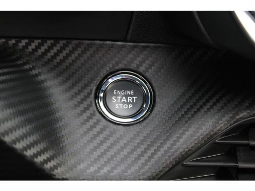 Peugeot 2008 1.2 PureTech GT-Line | Navigatie | Camera | Panorama/schuifdak | Stoelverwarming | Alarm | Full L... ActivLease financial lease