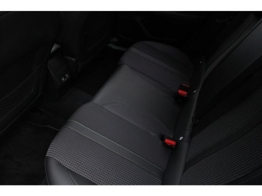 Peugeot 2008 1.2 PureTech GT-Line | Navigatie | Camera | Panorama/schuifdak | Stoelverwarming | Alarm | Full L... ActivLease financial lease