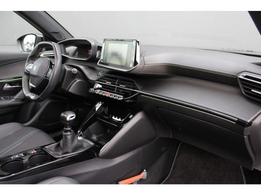Peugeot 2008 1.2 PureTech GT-Line | Navigatie | Camera | Panorama/schuifdak | Stoelverwarming | Alarm | Full L... ActivLease financial lease
