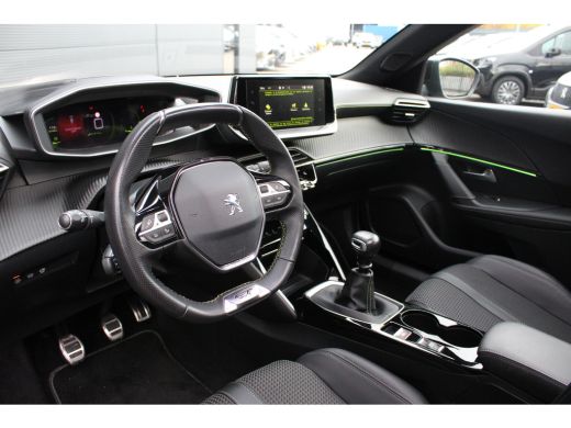Peugeot 2008 1.2 PureTech GT-Line | Navigatie | Camera | Panorama/schuifdak | Stoelverwarming | Alarm | Full L... ActivLease financial lease