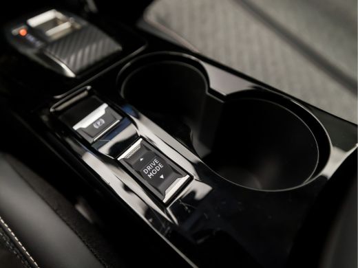 Peugeot 208 Hybrid 100 e-DCS6 Allure Automaat (VIRTUAL COCKPIT, APPLE CARPLAY, GROOT NAVI, 360 CAMERA, LEDER,... ActivLease financial lease