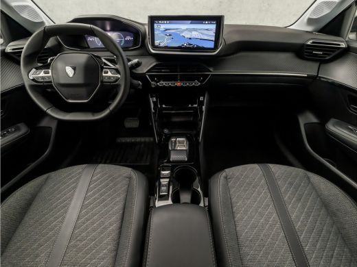 Peugeot 208 Hybrid 100 e-DCS6 Allure Automaat (VIRTUAL COCKPIT, APPLE CARPLAY, GROOT NAVI, 360 CAMERA, LEDER,... ActivLease financial lease