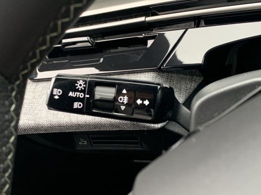 Peugeot 3008 Hybrid 136 GT Airco | Camera | Cruise Control Adaptief | DAB | LED | Navi | Stoel&Stuur-verwarming | ActivLease financial lease