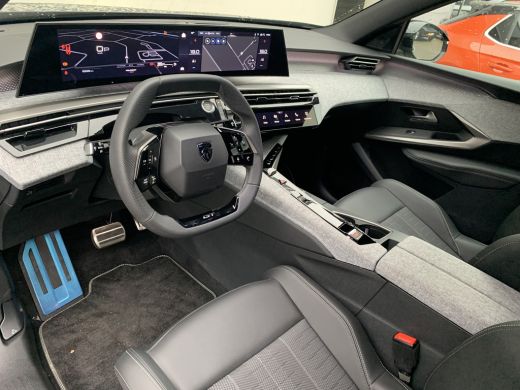 Peugeot 3008 Hybrid 136 GT Airco | Camera | Cruise Control Adaptief | DAB | LED | Navi | Stoel&Stuur-verwarming | ActivLease financial lease