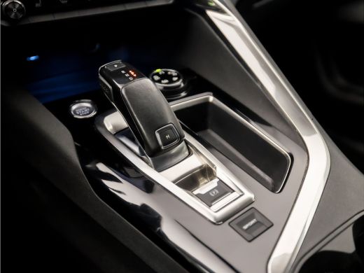 Peugeot 5008 1.2 PureTech Sport 7 Persoons Automaat (APPLE CARPLAY, GROOT NAVI, STOELVERWARMING, KEYLESS, GETI... ActivLease financial lease