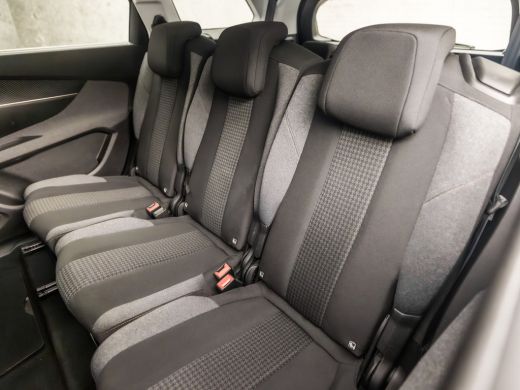 Peugeot 5008 1.2 PureTech Sport 7 Persoons Automaat (APPLE CARPLAY, GROOT NAVI, STOELVERWARMING, KEYLESS, GETI... ActivLease financial lease