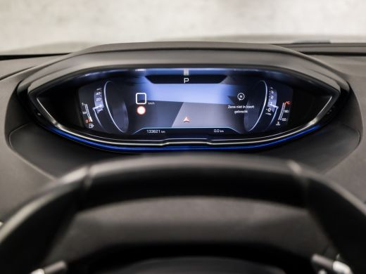 Peugeot 5008 1.2 PureTech Sport 7 Persoons Automaat (APPLE CARPLAY, GROOT NAVI, STOELVERWARMING, KEYLESS, GETI... ActivLease financial lease