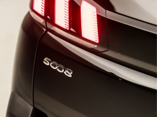 Peugeot 5008 1.2 PureTech Sport 7 Persoons Automaat (APPLE CARPLAY, GROOT NAVI, STOELVERWARMING, KEYLESS, GETI... ActivLease financial lease