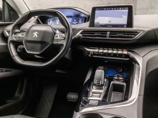 Peugeot 5008 1.2 PureTech Sport 7 Persoons Automaat (APPLE CARPLAY, GROOT NAVI, STOELVERWARMING, KEYLESS, GETI... ActivLease financial lease