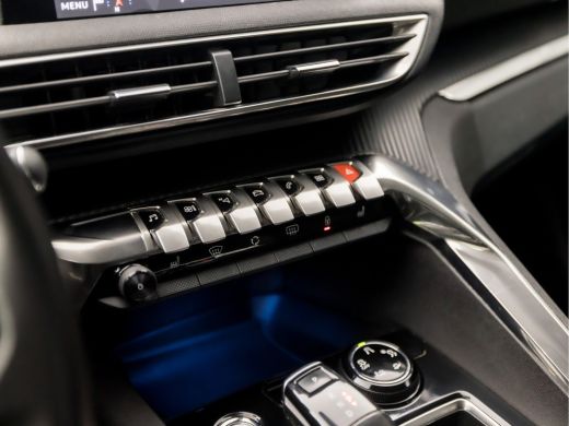 Peugeot 5008 1.2 PureTech Sport 7 Persoons Automaat (APPLE CARPLAY, GROOT NAVI, STOELVERWARMING, KEYLESS, GETI... ActivLease financial lease