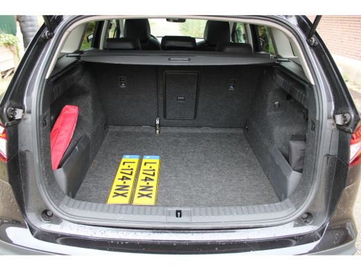 Skoda Enyaq iV 80 First Edition LEER PANO SOH 93% CRYSTAL LED ActivLease financial lease