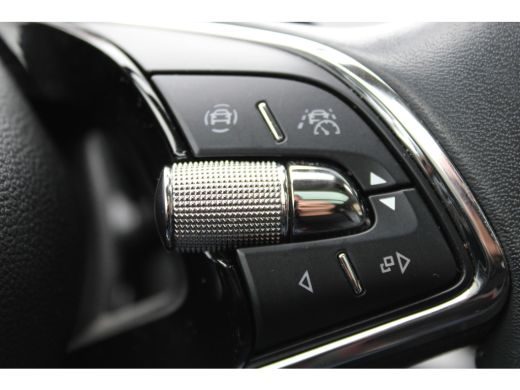 Skoda Enyaq iV 80 First Edition LEER PANO SOH 93% CRYSTAL LED ActivLease financial lease