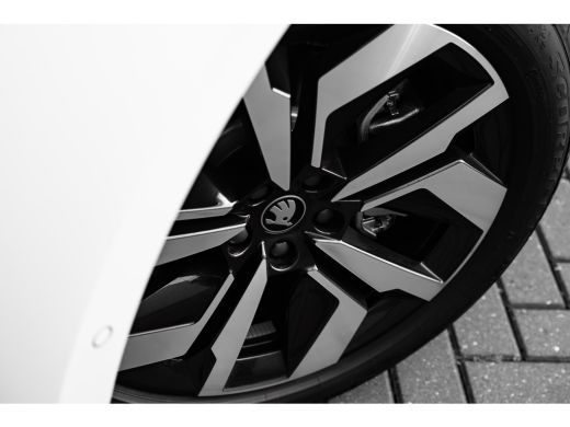 Skoda Enyaq iV 85 Business Edition | Pano| 20 inch| Maxx-Pakket | Bestuurdersstoel met massage | Elektrisch vers... ActivLease financial lease