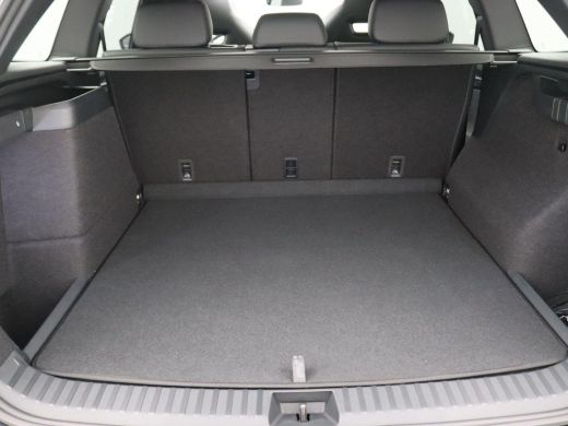 Skoda Kodiaq 1.5 TSI PHEV Sportline Business 204PK DSG matrix led, trekhaak, Canton sound, adaptive cruise, si... ActivLease financial lease