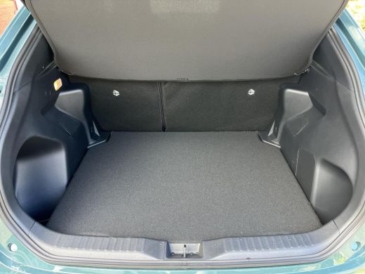 Toyota Yaris Cross 1.5 Hybrid Dynamic | Forest green metallic | Comfort Pack | Nieuw uit voorraad leverbaar | ActivLease financial lease