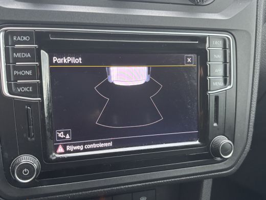 Volkswagen Caddy 2.0 TDI L2H1 BMT Maxi Highline | Leer | Navi | Cruise | Trekhaak | Dubbele Schuifdeur ActivLease financial lease