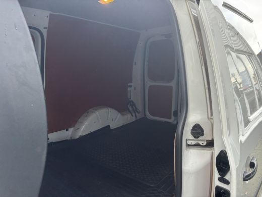 Volkswagen Caddy 2.0 TDI L2H1 BMT Maxi Highline | Leer | Navi | Cruise | Trekhaak | Dubbele Schuifdeur ActivLease financial lease