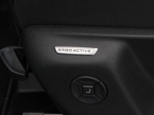 Volkswagen Tiguan 1.5 eTSi 150 Pk Automaat R-Line Edition | Black Style | Panoramadak | Trekhaak | Harman/Kardon | ... ActivLease financial lease