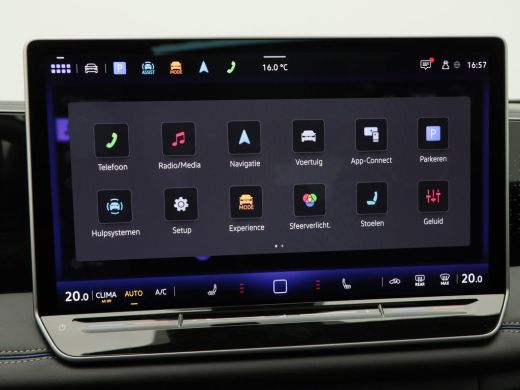 Volkswagen Tiguan 1.5 eTSi 150 Pk Automaat R-Line Edition | Black Style | Panoramadak | Trekhaak | Harman/Kardon | ... ActivLease financial lease