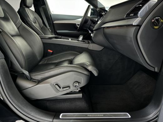 Volvo  XC90 2.0 T8 Recharge AWD R-Design Pano B&W Luchtvering Trekh. Massage ActivLease financial lease