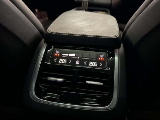 Volvo  XC90 2.0 T8 Recharge AWD R-Design Pano B&W Luchtvering Trekh. Massage ActivLease financial lease