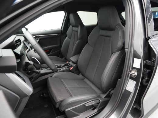 Audi A3 Sportback 35 TFSI 150 pk S edition Facelift, S Line, PDC, Optiek zwart plus, 19 inch Demo Robert ... ActivLease financial lease