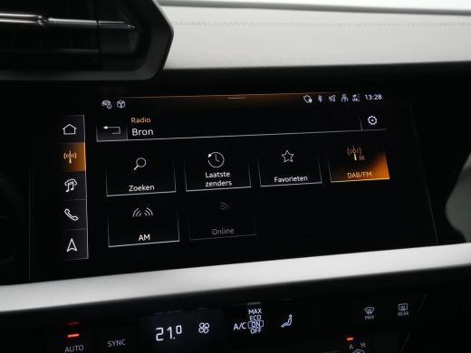 Audi A3 Sportback 35 TFSI 150 pk S edition Facelift, S Line, PDC, Optiek zwart plus, 19 inch Demo Robert ... ActivLease financial lease