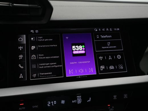 Audi A3 Sportback 35 TFSI 150 pk S edition Facelift, S Line, PDC, Optiek zwart plus, 19 inch Demo Robert ... ActivLease financial lease