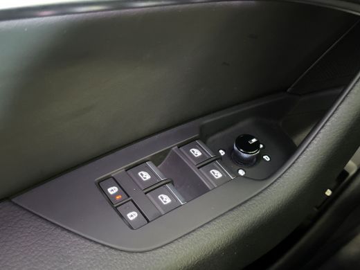 Audi A6 Avant 50 299pk TFSI e quattro S edition Stoelverwarming voor en achter | Adaptive cruise control ... ActivLease financial lease