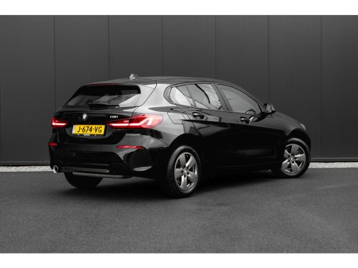 BMW 1 Serie 118i Executive Edition | Automaat | Carplay | Camera | Cruise Control ActivLease financial lease