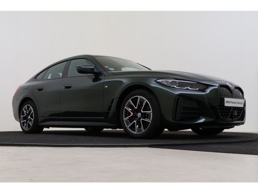 BMW i4 eDrive40 M Sport / Achteruitrijcamera / Widescreen Display / Airconditioning / Cruise Control ActivLease financial lease