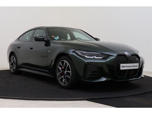 BMW i4 eDrive40 M Sport / Achteruitrijcamera / Widescreen Display / Airconditioning / Cruise Control ActivLease financial lease