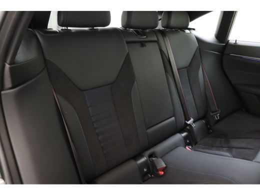 BMW i4 eDrive40 M Sport / Achteruitrijcamera / Widescreen Display / Airconditioning / Cruise Control ActivLease financial lease