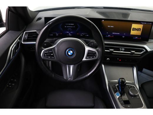 BMW i4 eDrive40 M Sport / Achteruitrijcamera / Widescreen Display / Airconditioning / Cruise Control ActivLease financial lease