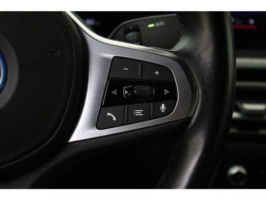 BMW i4 eDrive40 M Sport / Achteruitrijcamera / Widescreen Display / Airconditioning / Cruise Control ActivLease financial lease